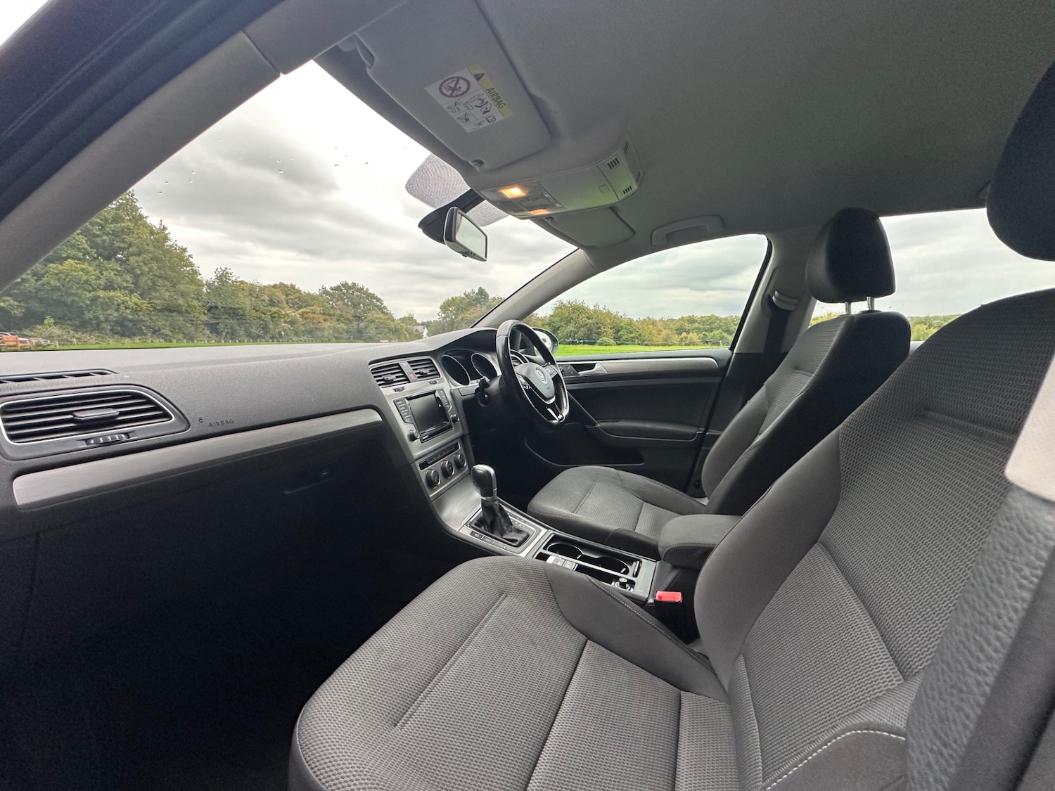 Used Volkswagen Golf 2015 for sale - 76539229: Photo 3