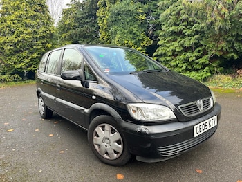 2005 (05) - 16i Design 5dr