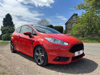 Used Ford Fiesta 2015 for sale - 79451541: Photo