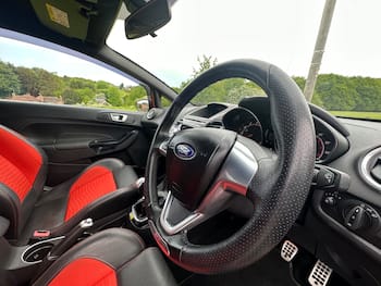 Used Ford Fiesta 2015 for sale - 79711025: Photo