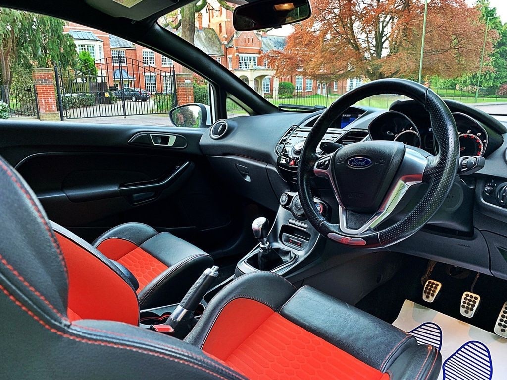 Used Ford Fiesta 2015 for sale - 77791227: Photo 3