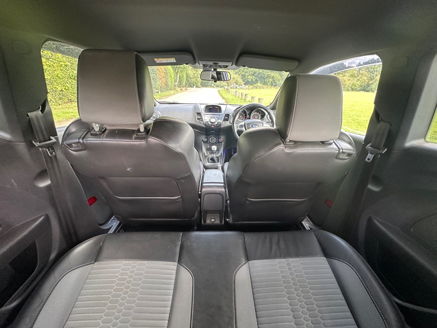 Used Ford Fiesta 2015 for sale - 76539408: Photo 24