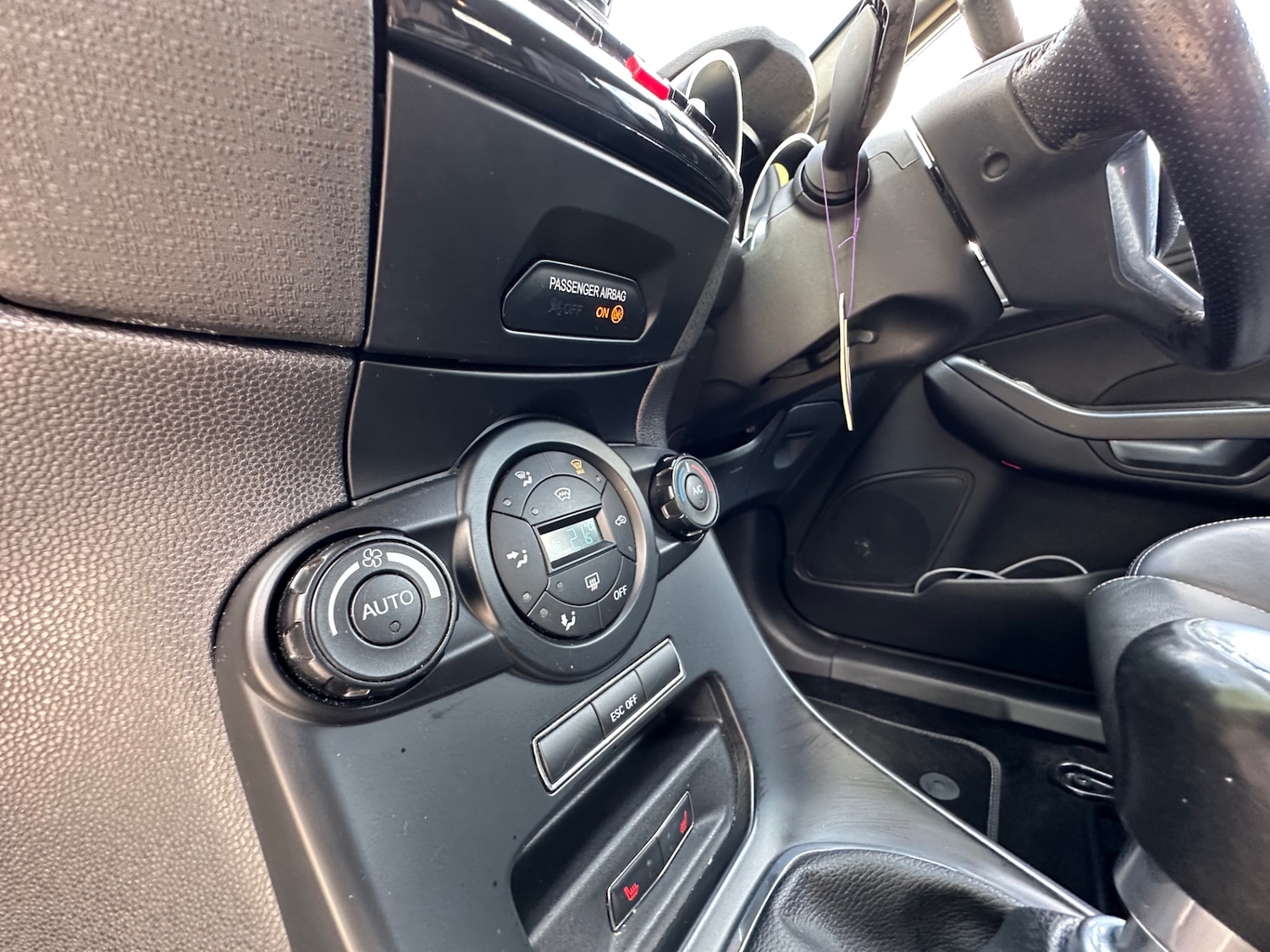 Used Ford Fiesta 2017 for sale - 76536969: Photo 10