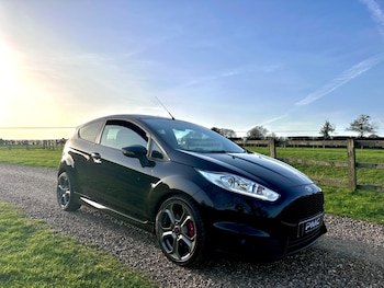 2017 (17) - 1.6 EcoBoost ST-2 3dr