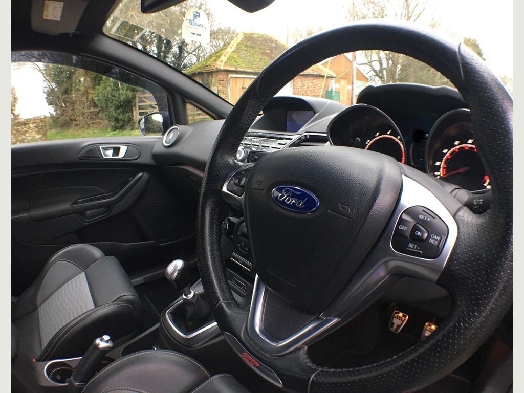 Used Ford Fiesta 2017 for sale - 77668197: Photo 2