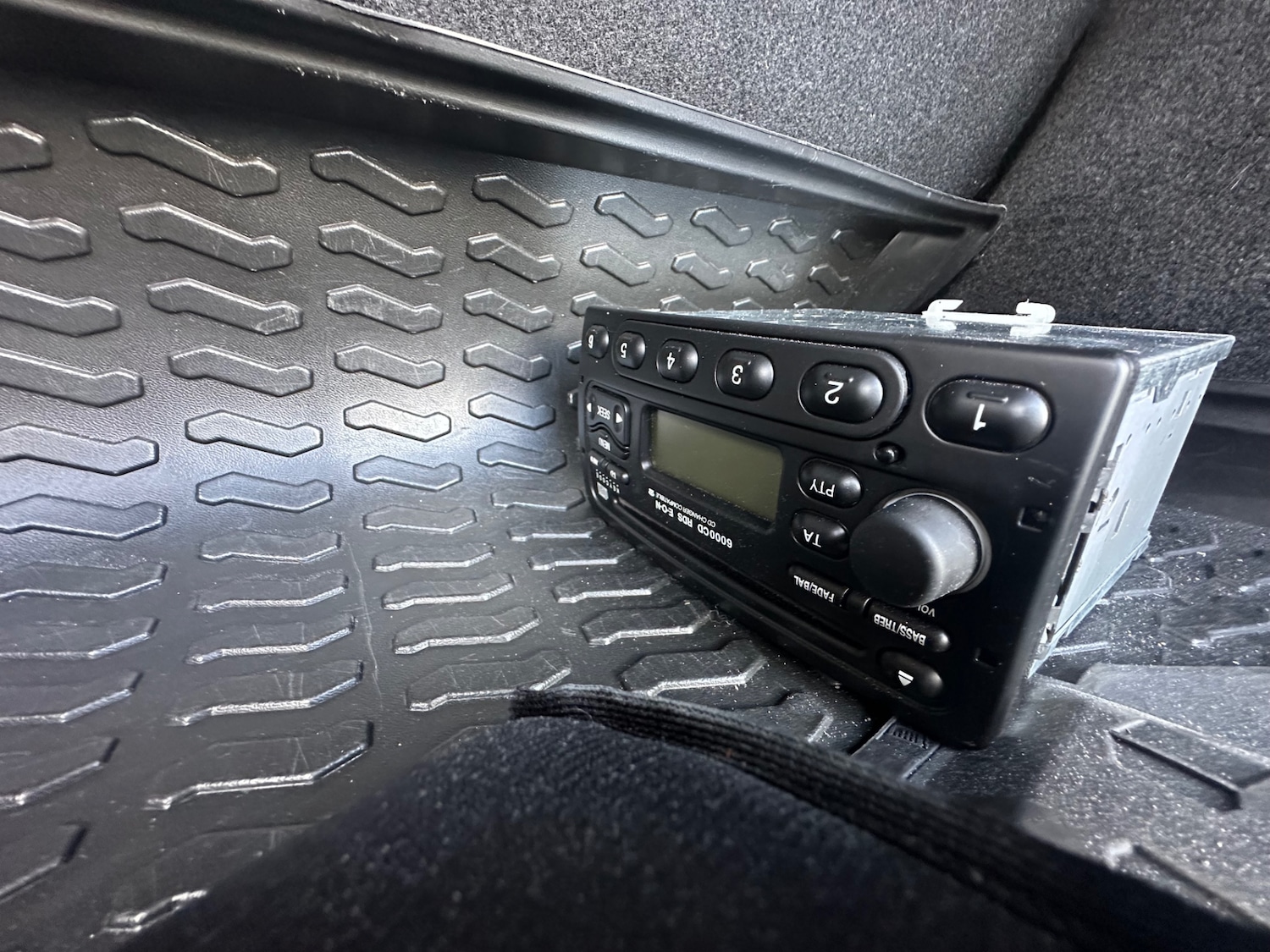 Used Ford Focus 2005 for sale - 76709799: Photo 50