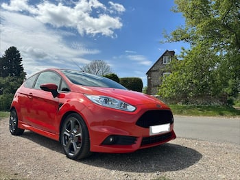 Used Ford Fiesta 2015 for sale - 79711289: Photo