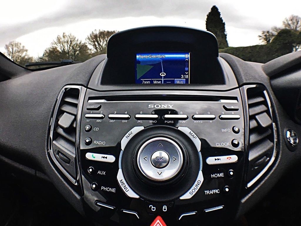 Used Ford Fiesta 2016 for sale - 76537014: Photo 10