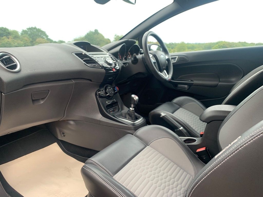 Used Ford Fiesta 2016 for sale - 76537014: Photo 18