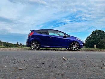 Used Ford Fiesta 2016 for sale - 76537014: Photo