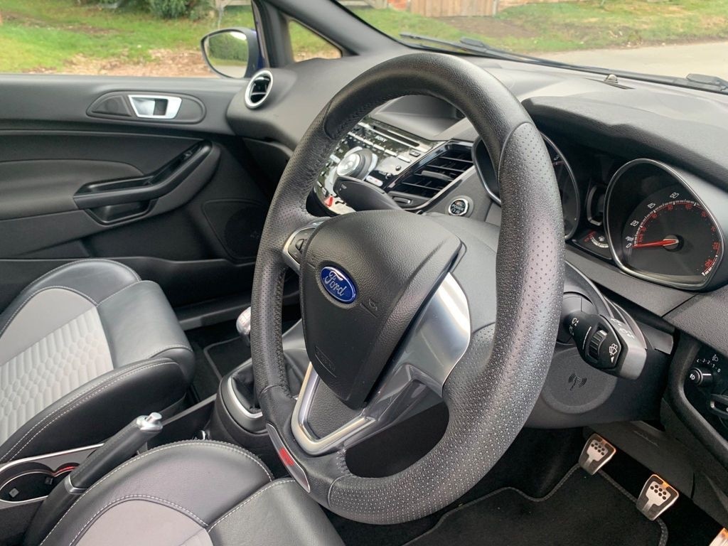 Used Ford Fiesta 2016 for sale - 76537014: Photo 9