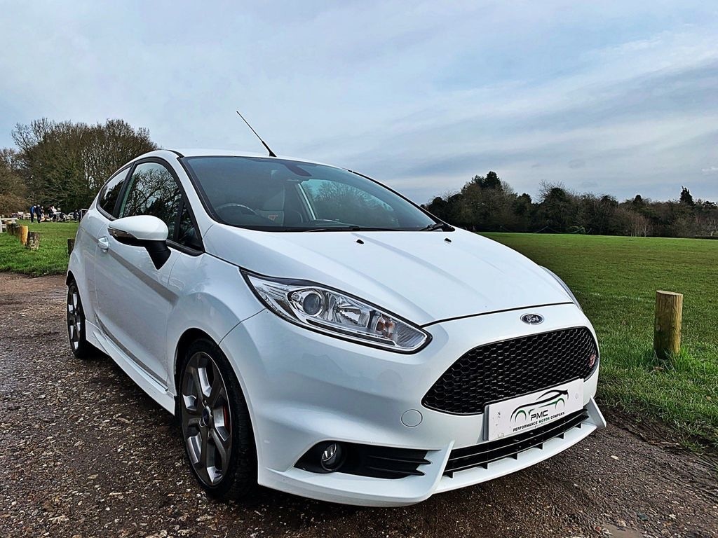 Used Ford Fiesta 2017 for sale - 77370192: Photo 1