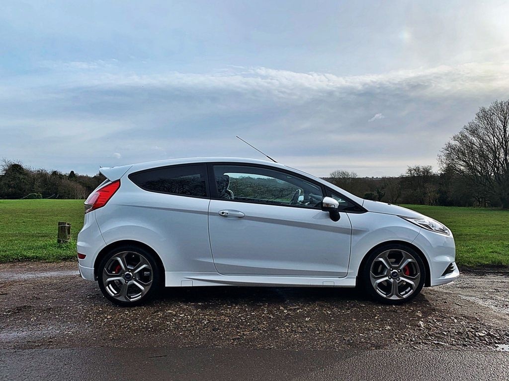 Used Ford Fiesta 2017 for sale - 77370192: Photo 16