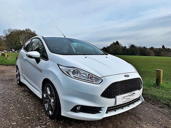 Used Ford Fiesta 2017 for sale - 77370192: Photo
