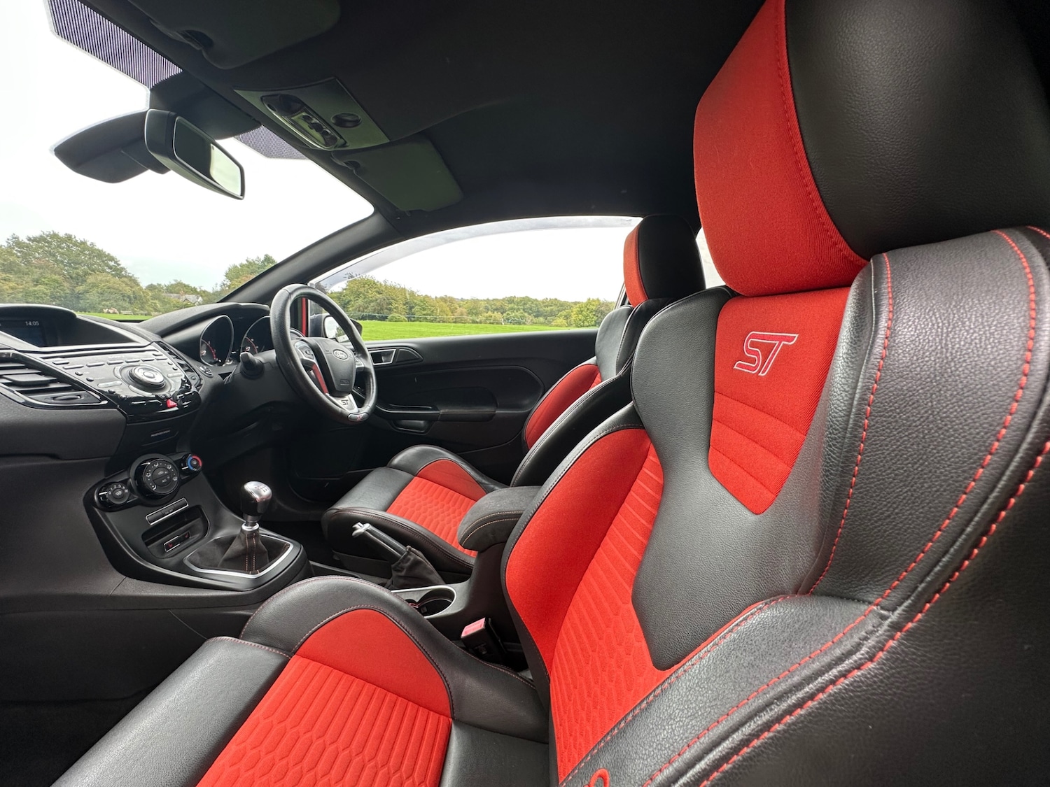 Used Ford Fiesta 2014 for sale - 76537598: Photo 11