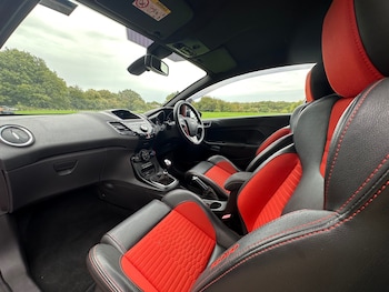 Used Ford Fiesta 2014 for sale - 76537598: Photo