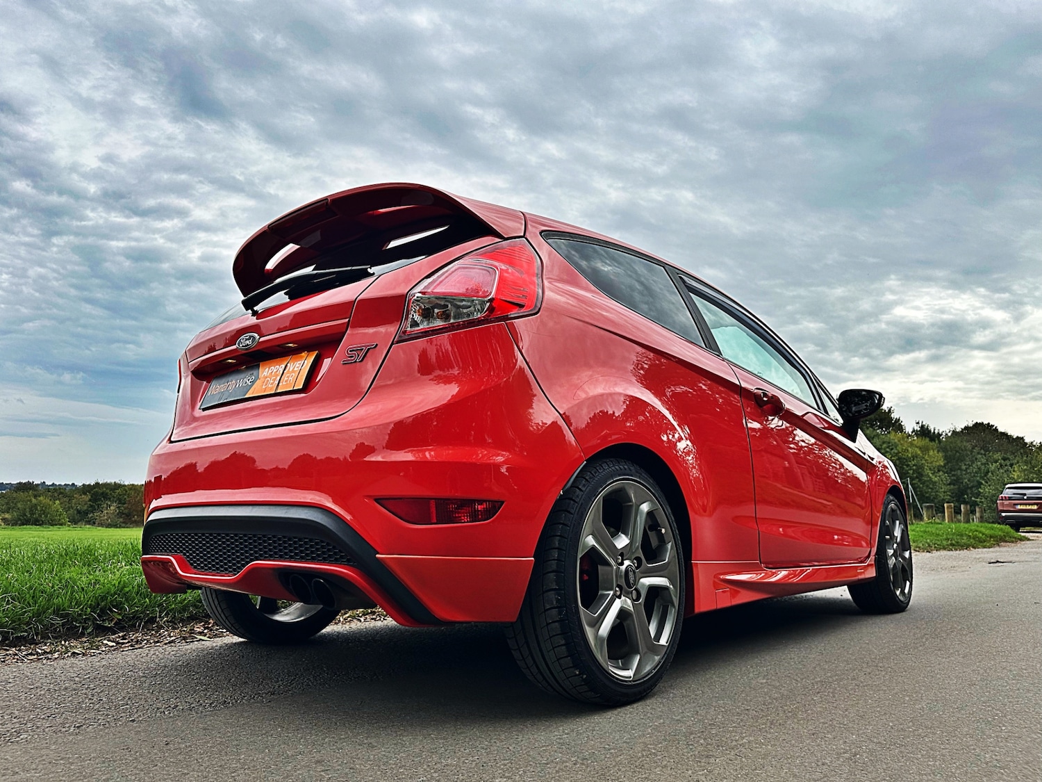 Used Ford Fiesta 2014 for sale - 76537598: Photo 3