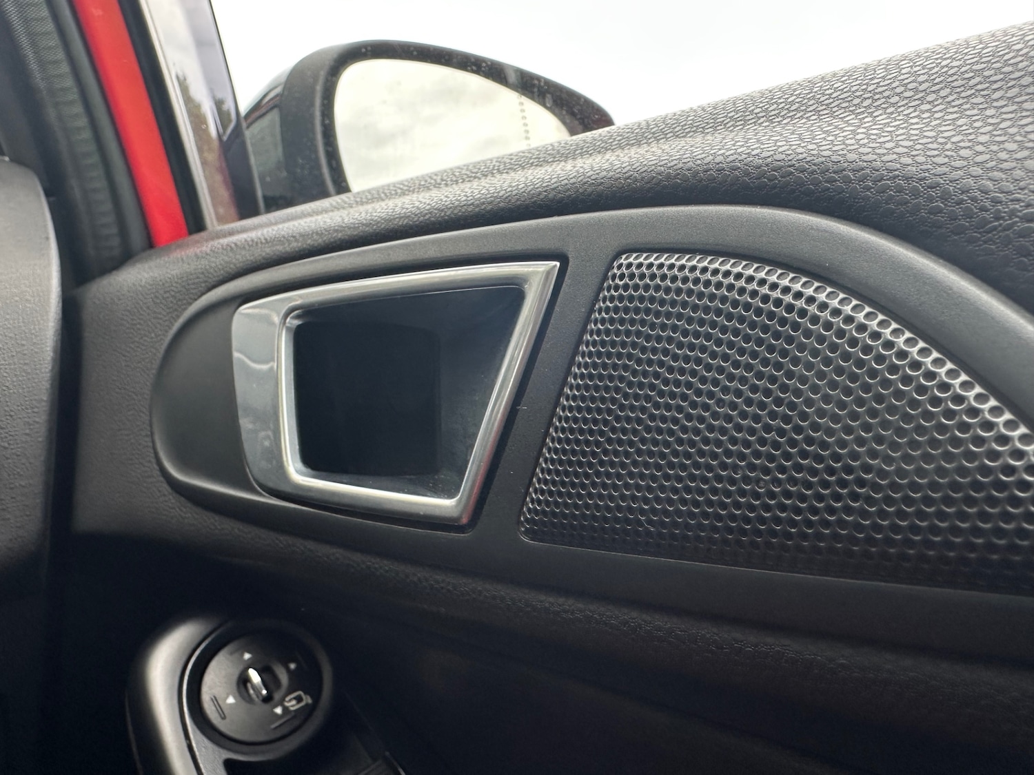 Used Ford Fiesta 2014 for sale - 76537598: Photo 34