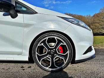 Used Ford Fiesta 2017 for sale - 77032635: Photo