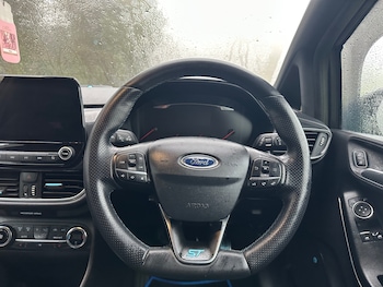 Used Ford Fiesta 2018 for sale - 77247616: Photo