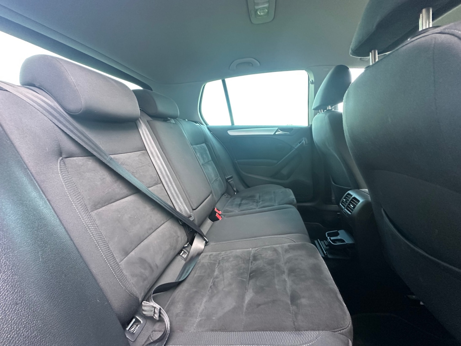 Used Volkswagen Golf 2010 for sale - 76539231: Photo 27