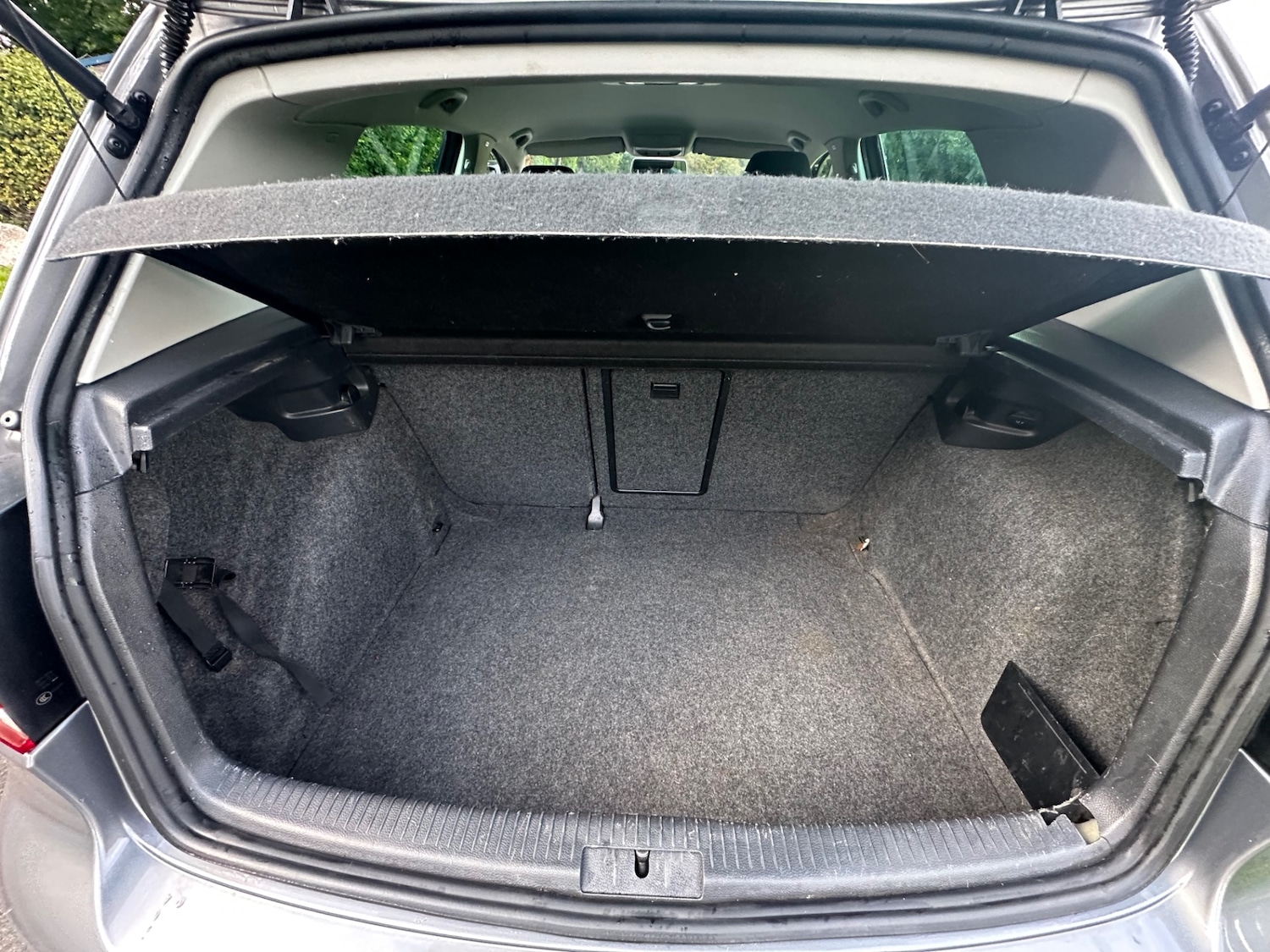 Used Volkswagen Golf 2010 for sale - 76539231: Photo 28