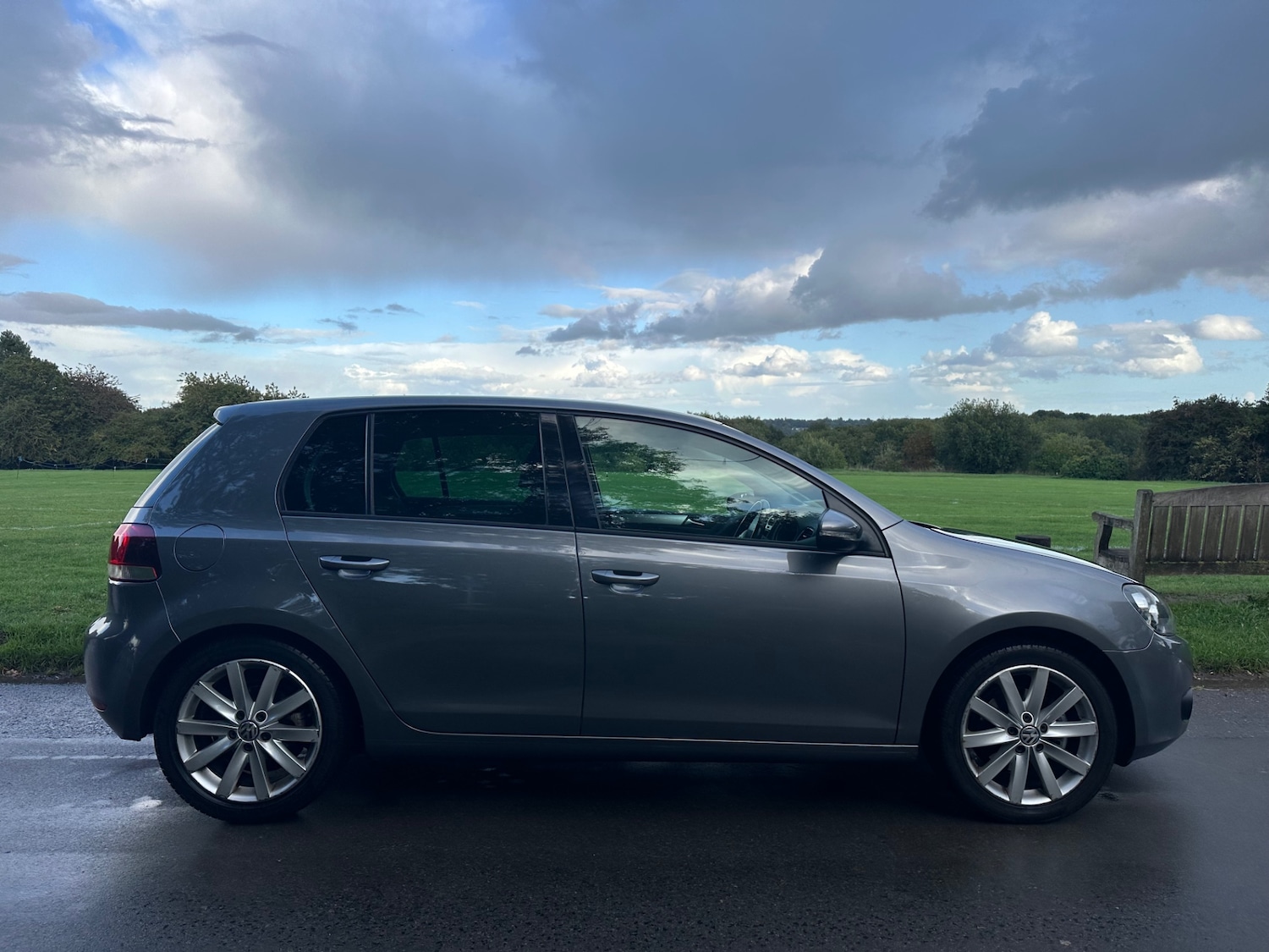Used Volkswagen Golf 2010 for sale - 76539231: Photo 7