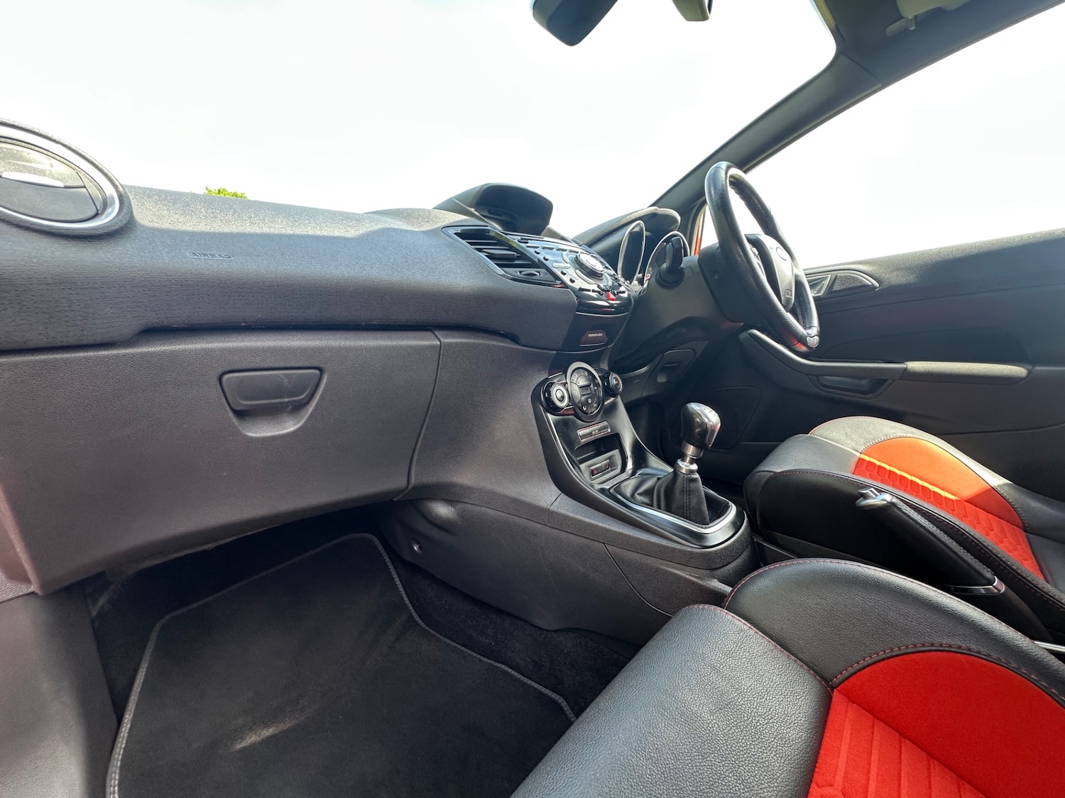 Used Ford Fiesta 2015 for sale - 76539232: Photo 16