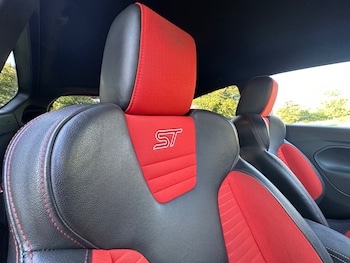 Used Ford Fiesta 2015 for sale - 76539232: Photo