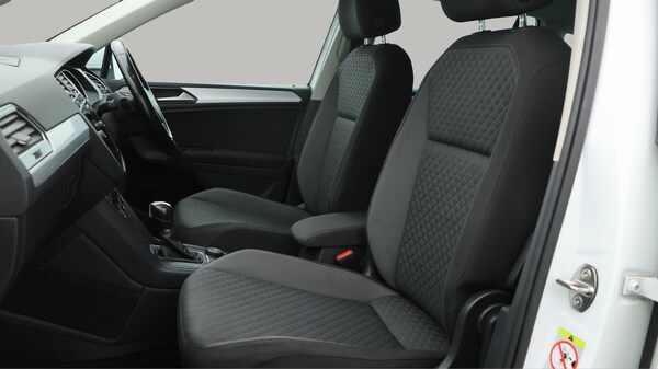 Used Volkswagen Tiguan 2018 for sale - 76108732: Photo 14