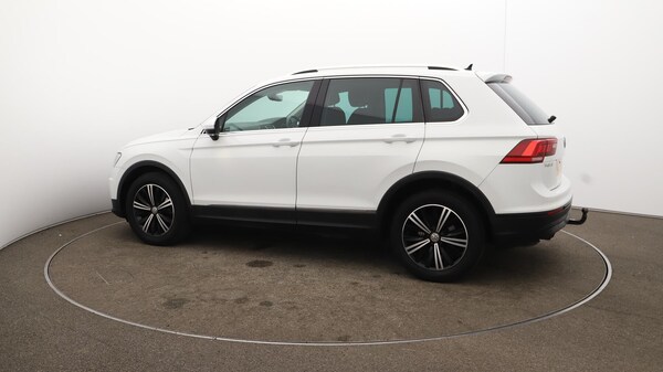 Used Volkswagen Tiguan 2018 for sale - 76108732: Photo 43