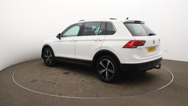 Used Volkswagen Tiguan 2018 for sale - 76108732: Photo 62