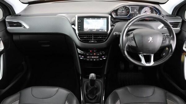 Used Peugeot 2008 2019 for sale - 76013503: Photo 13