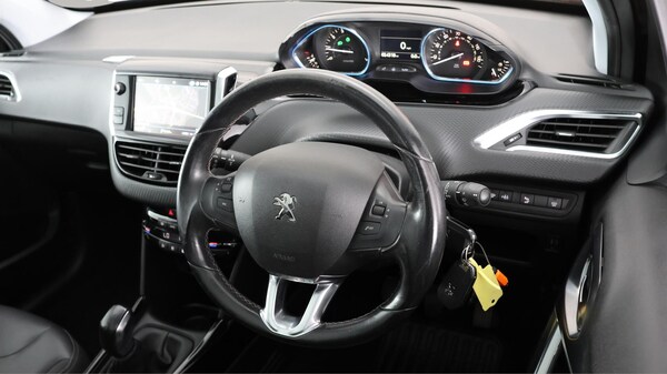 Used Peugeot 2008 2019 for sale - 76013503: Photo 9