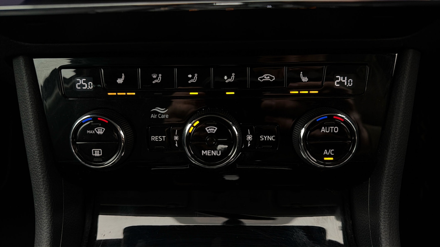 Used Skoda Superb 2019 for sale - 78014993: Photo 11