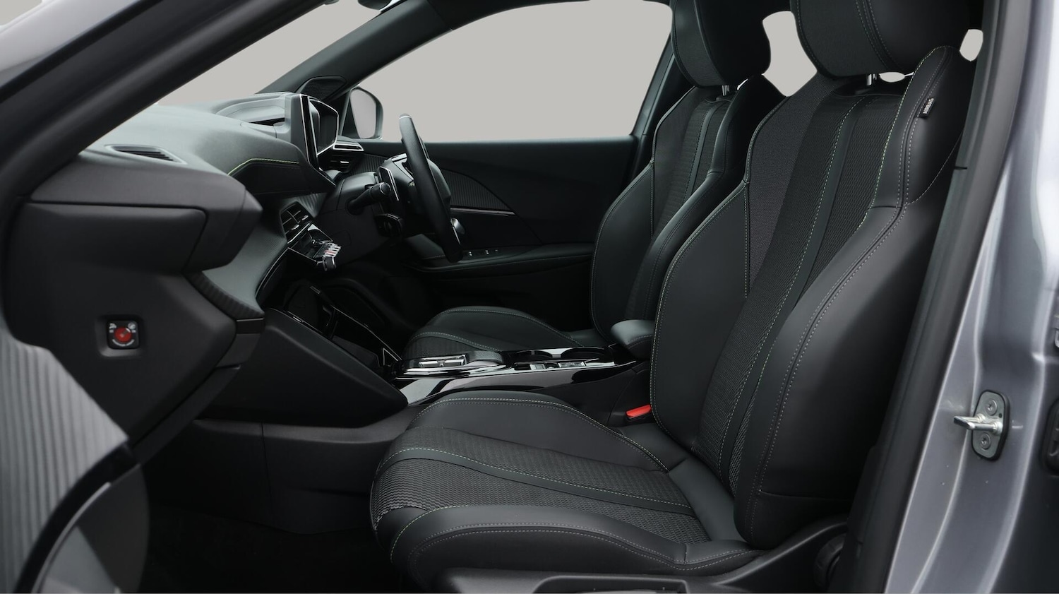 Used Peugeot 2008 2023 for sale - 76538267: Photo 15