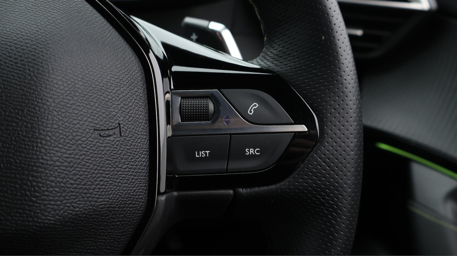 Used Peugeot 2008 2023 for sale - 76538267: Photo 27