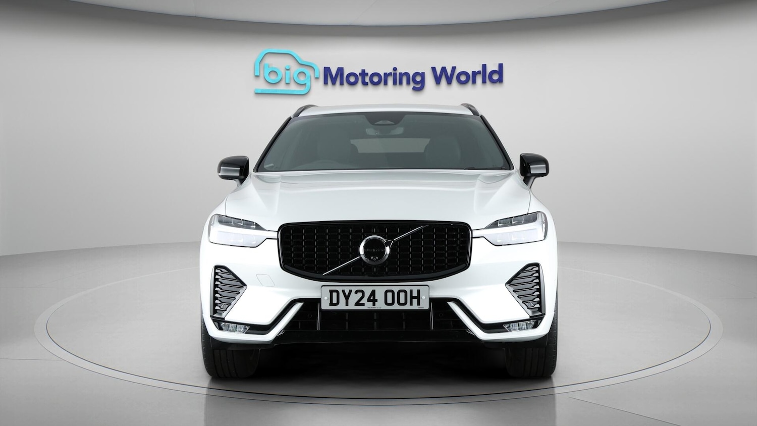 Used Volvo XC60 2024 for sale - 76759409: Photo 2