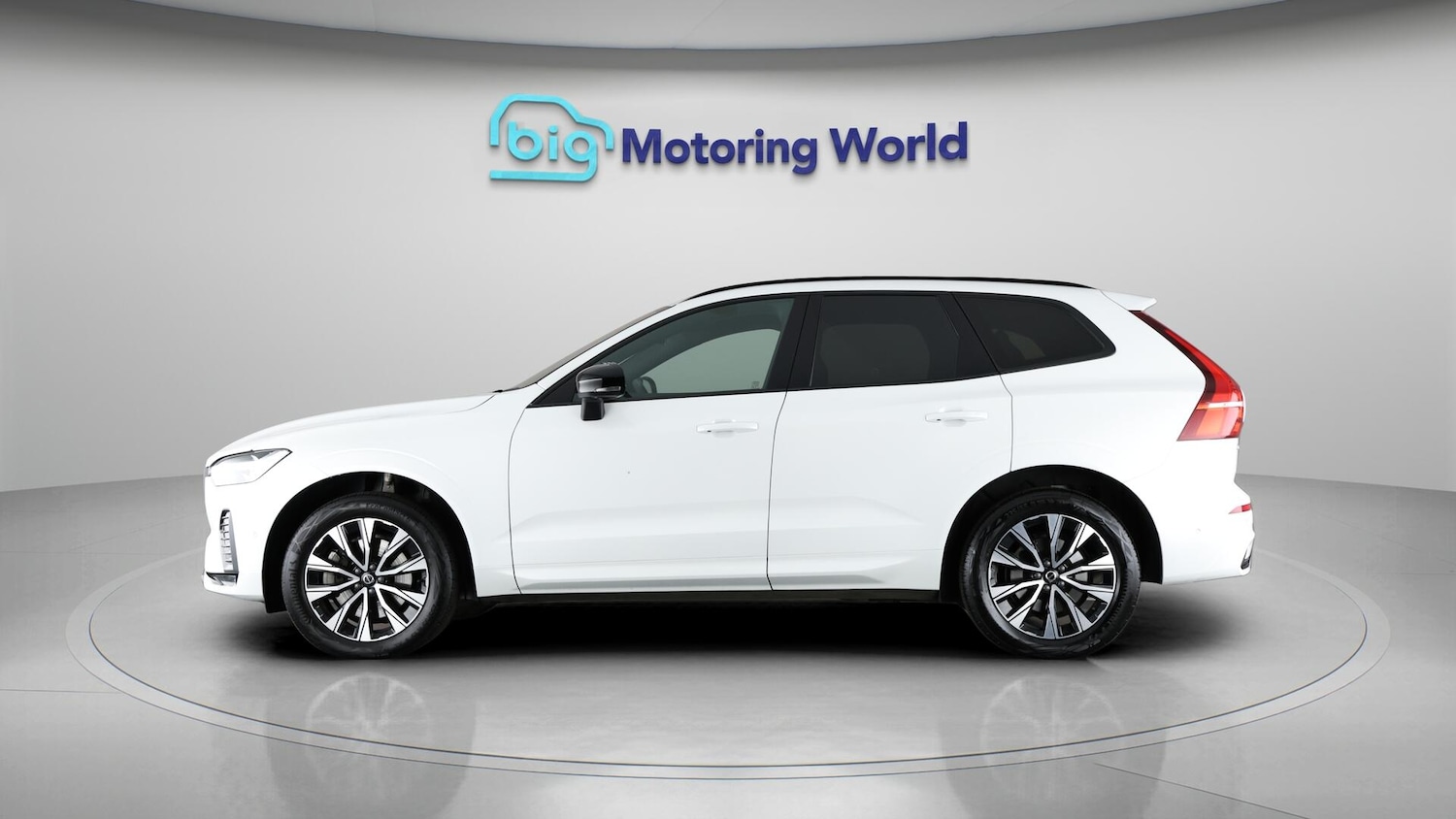 Used Volvo XC60 2024 for sale - 76759409: Photo 4
