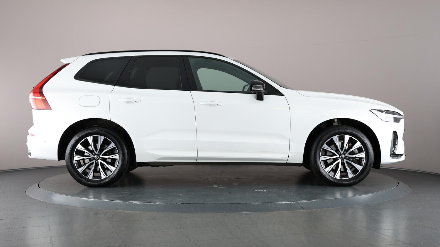 Used Volvo XC60 2024 for sale - 76759409: Photo 63