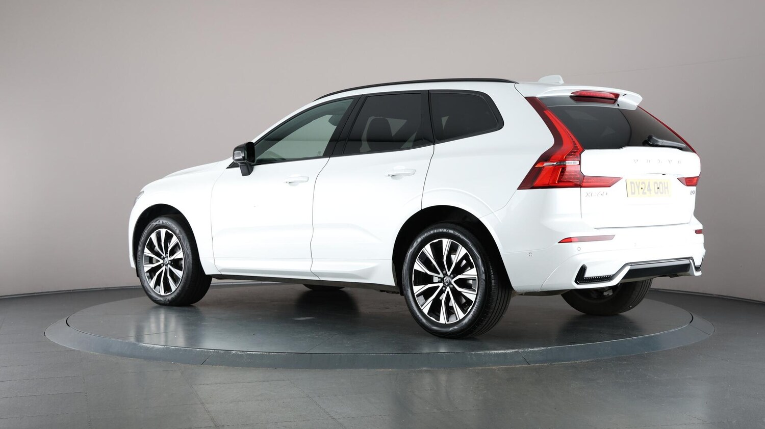 Used Volvo XC60 2024 for sale - 76759409: Photo 77