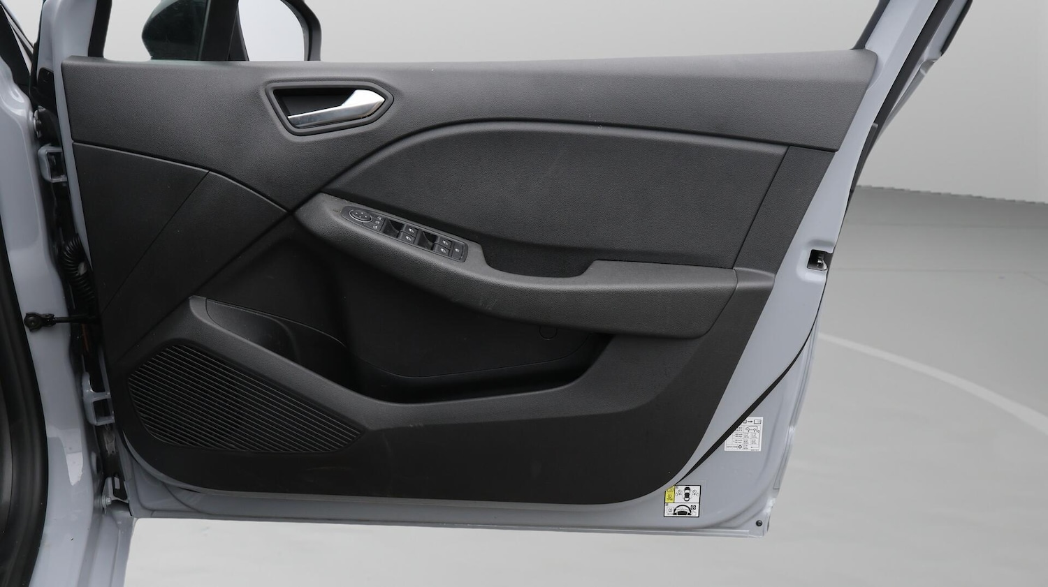 Used Renault Clio 2025 for sale - 76485919: Photo 15