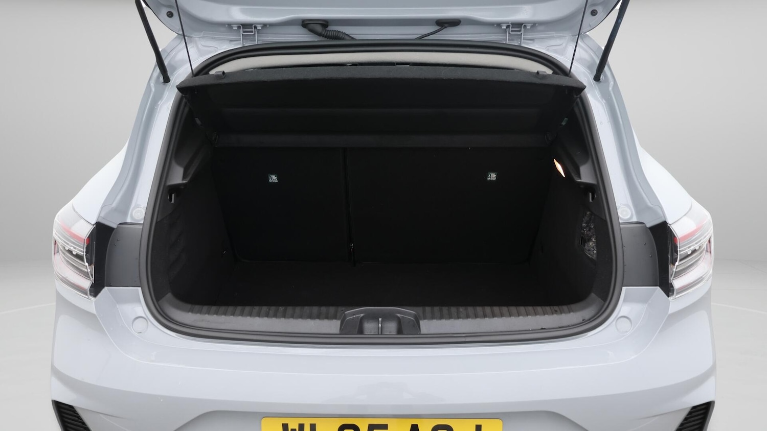 Used Renault Clio 2025 for sale - 76485919: Photo 17