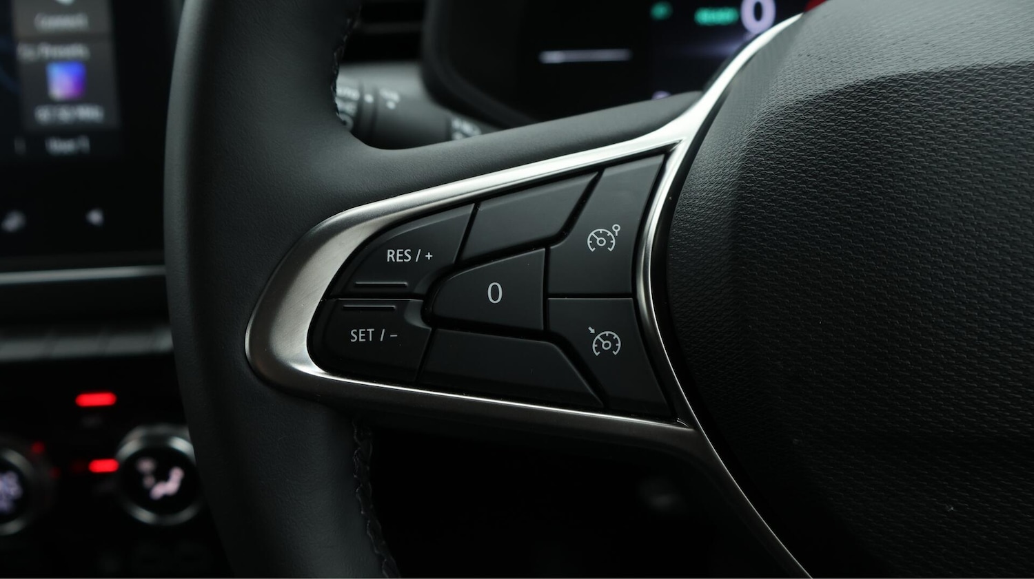 Used Renault Clio 2025 for sale - 76485919: Photo 24