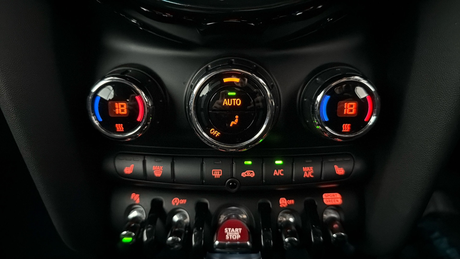 Used MINI Convertible 2023 for sale - 77889681: Photo 3