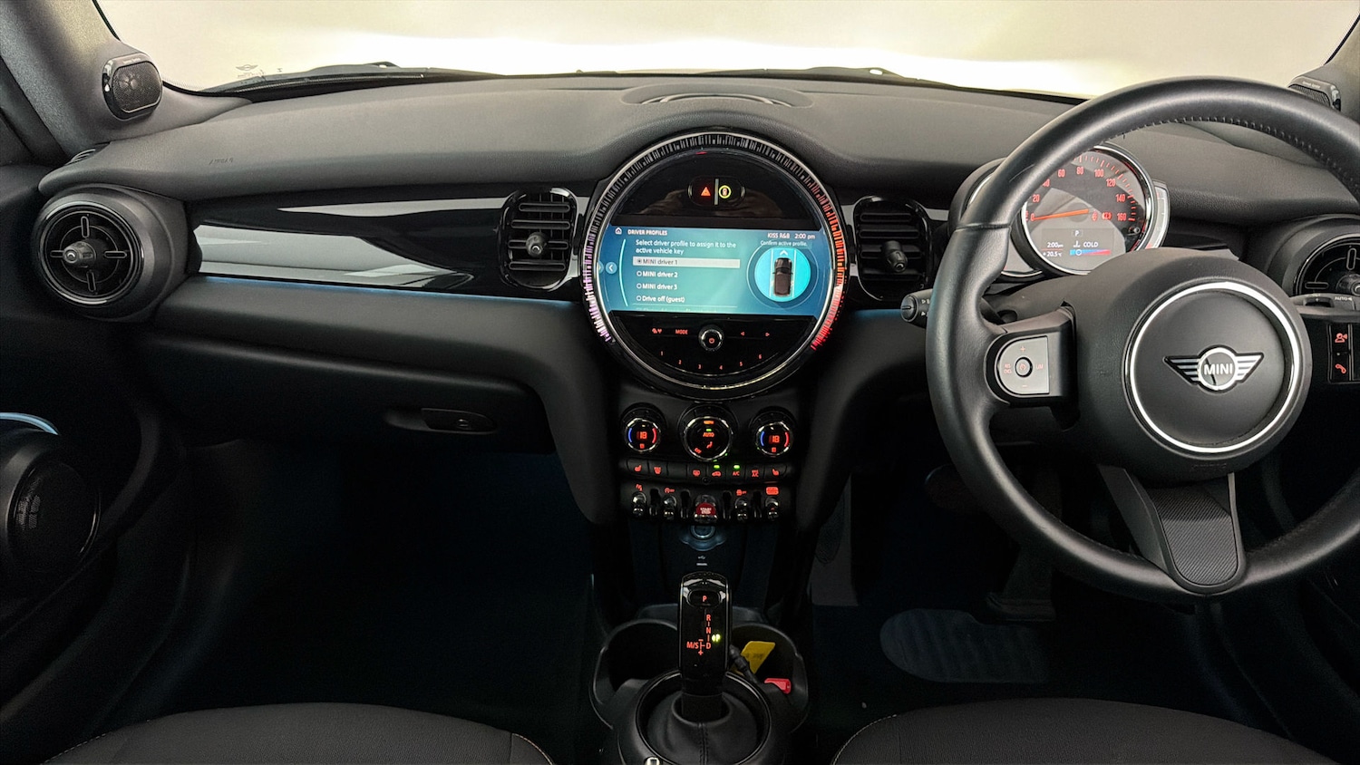 Used MINI Convertible 2023 for sale - 77889681: Photo 4