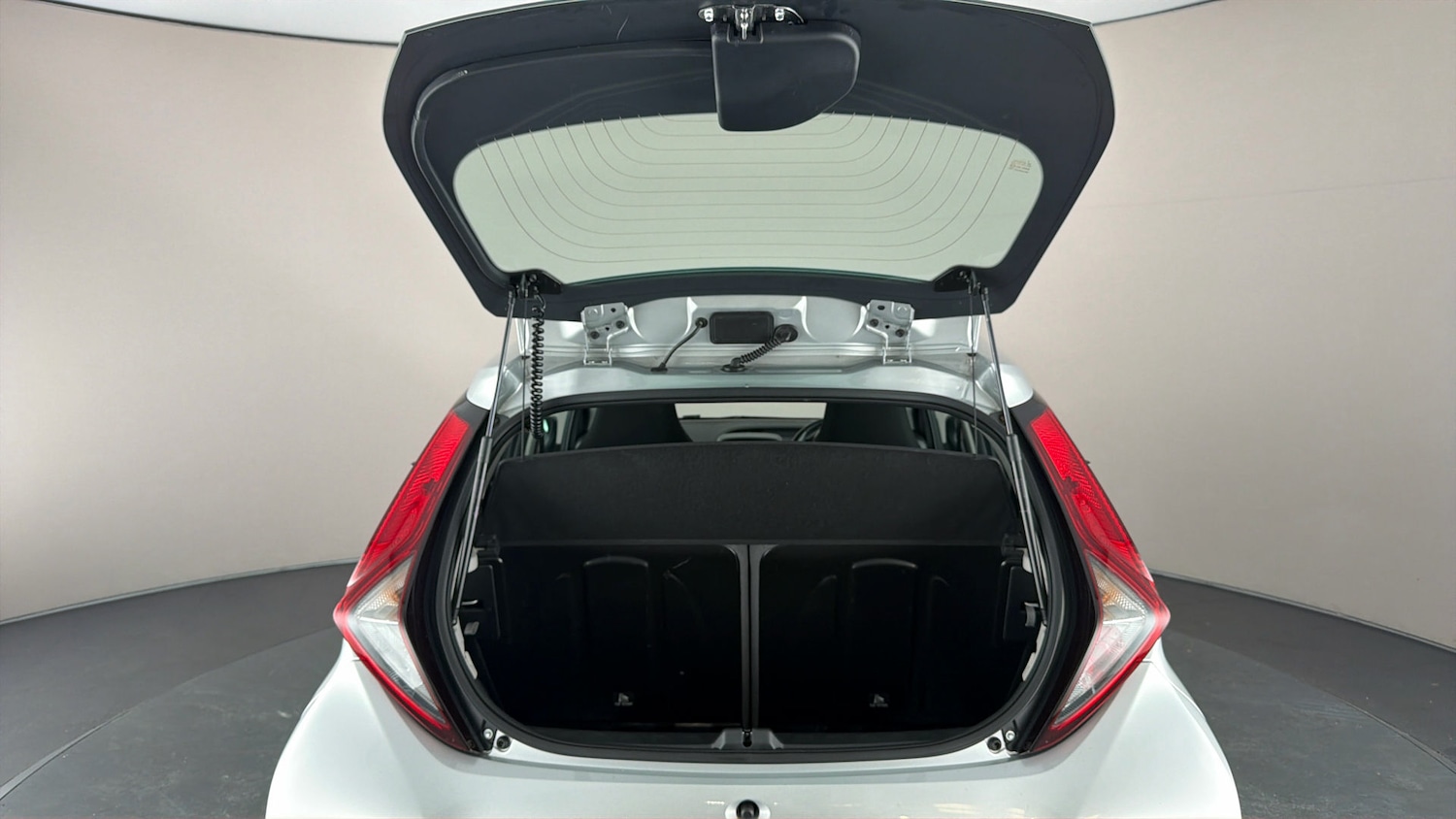 Used Toyota AYGO 2022 for sale - 77776475: Photo 16