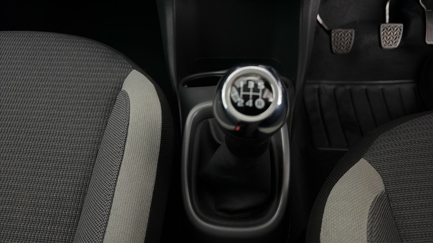 Used Toyota AYGO 2022 for sale - 77776475: Photo 27