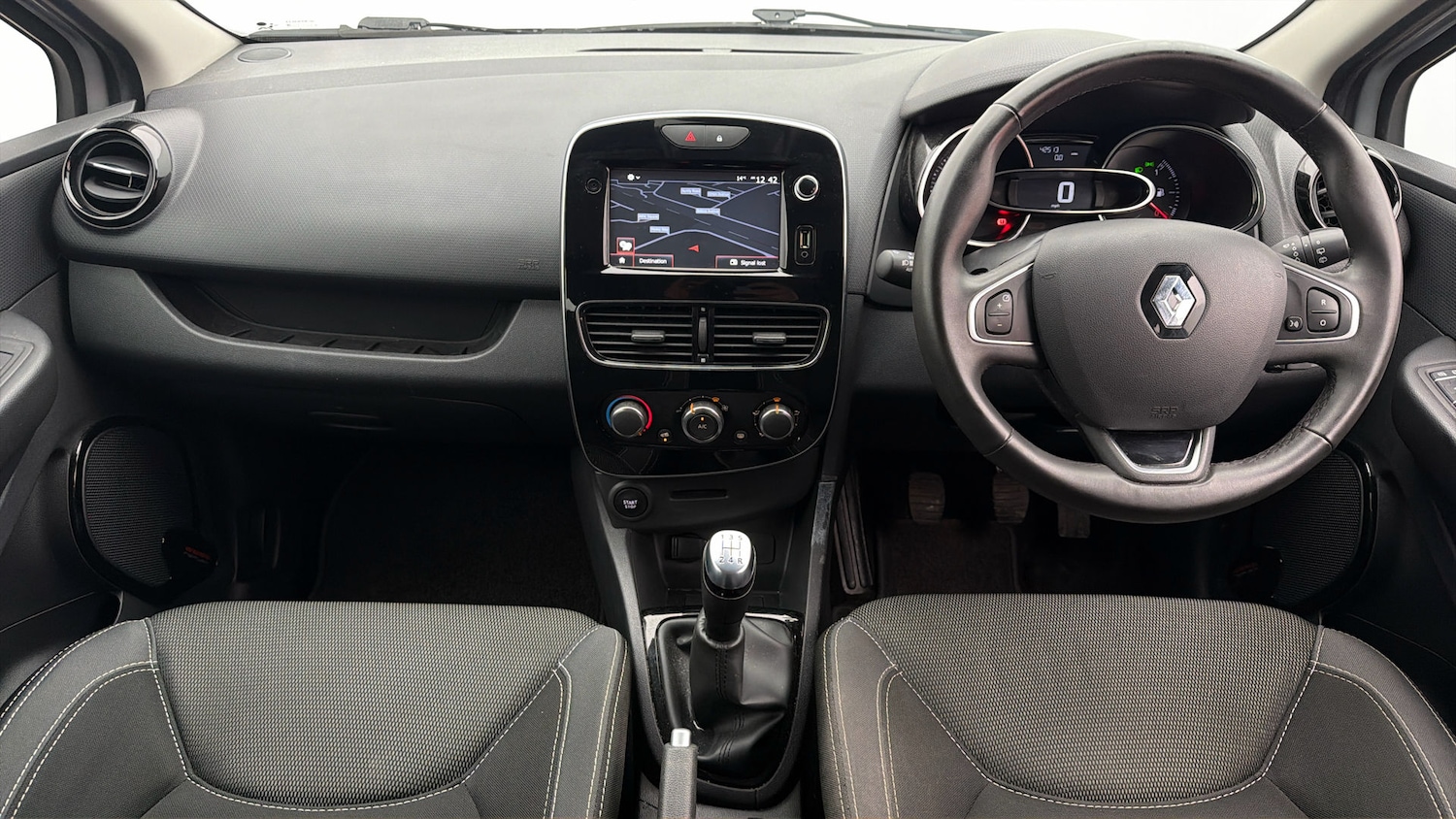 Used Renault Clio 2018 for sale - 78037357: Photo 12