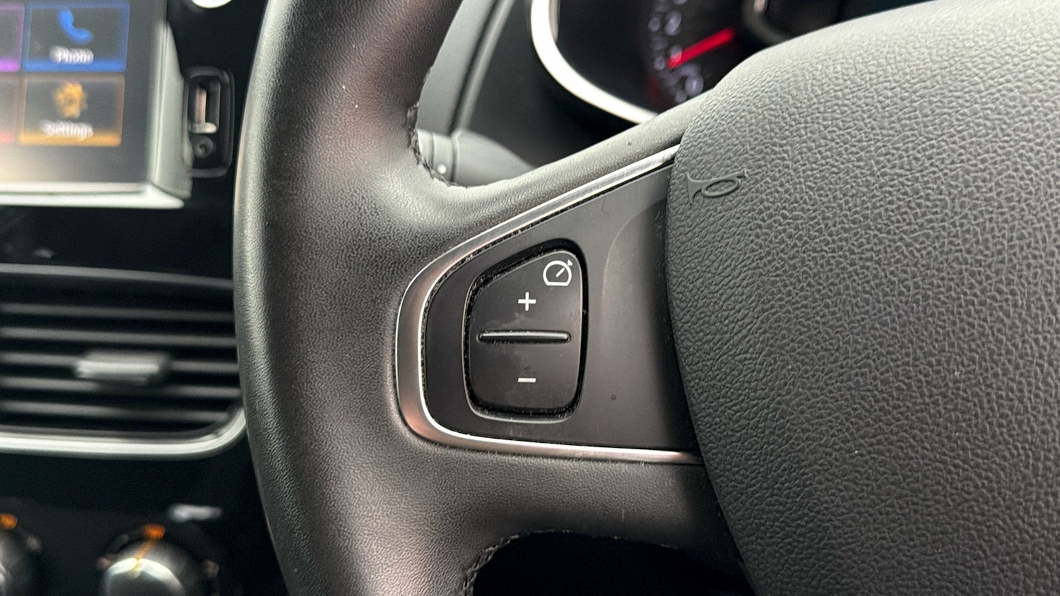 Used Renault Clio 2018 for sale - 78037357: Photo 22